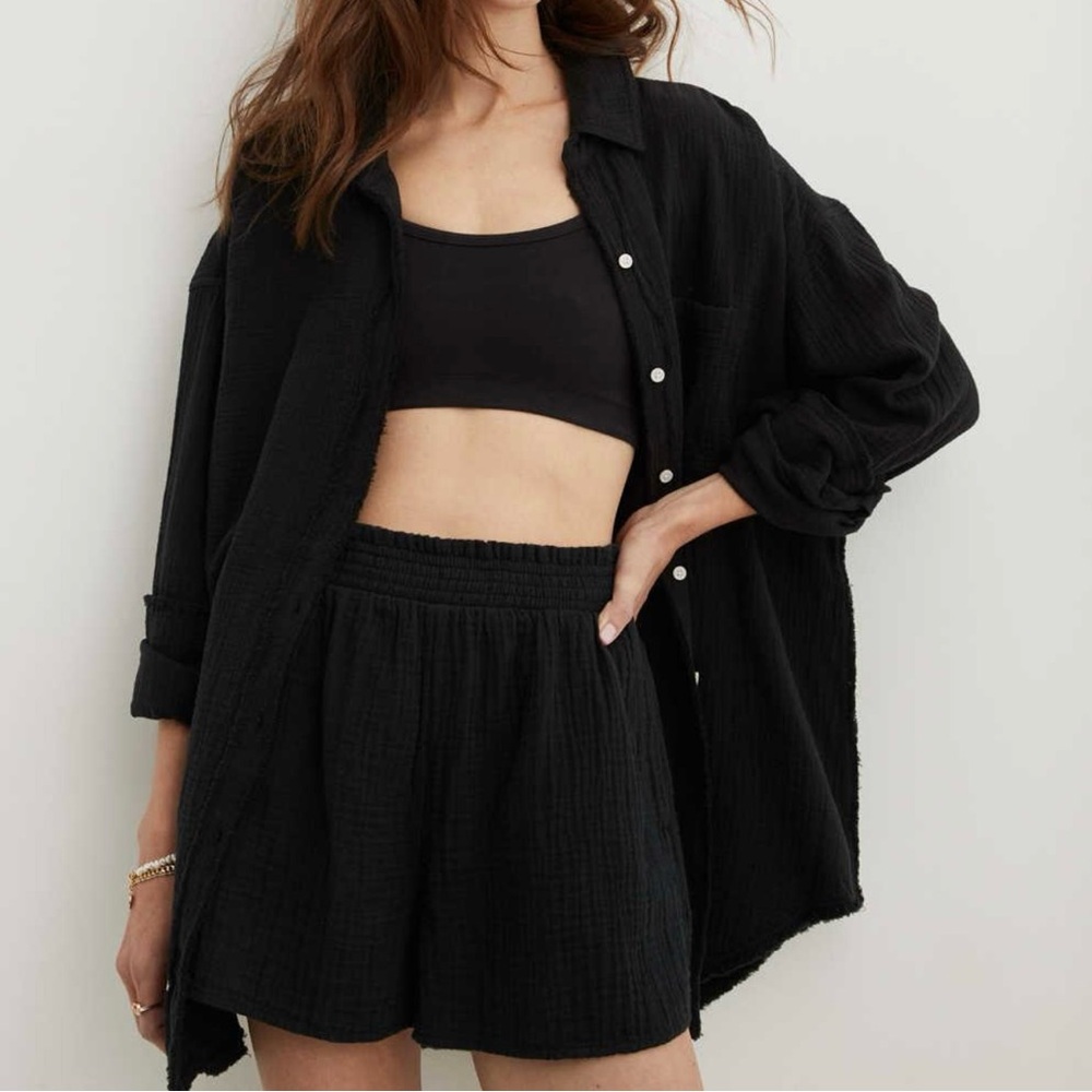 EUC Aerie Gauzy High Waisted Short in Black Size S